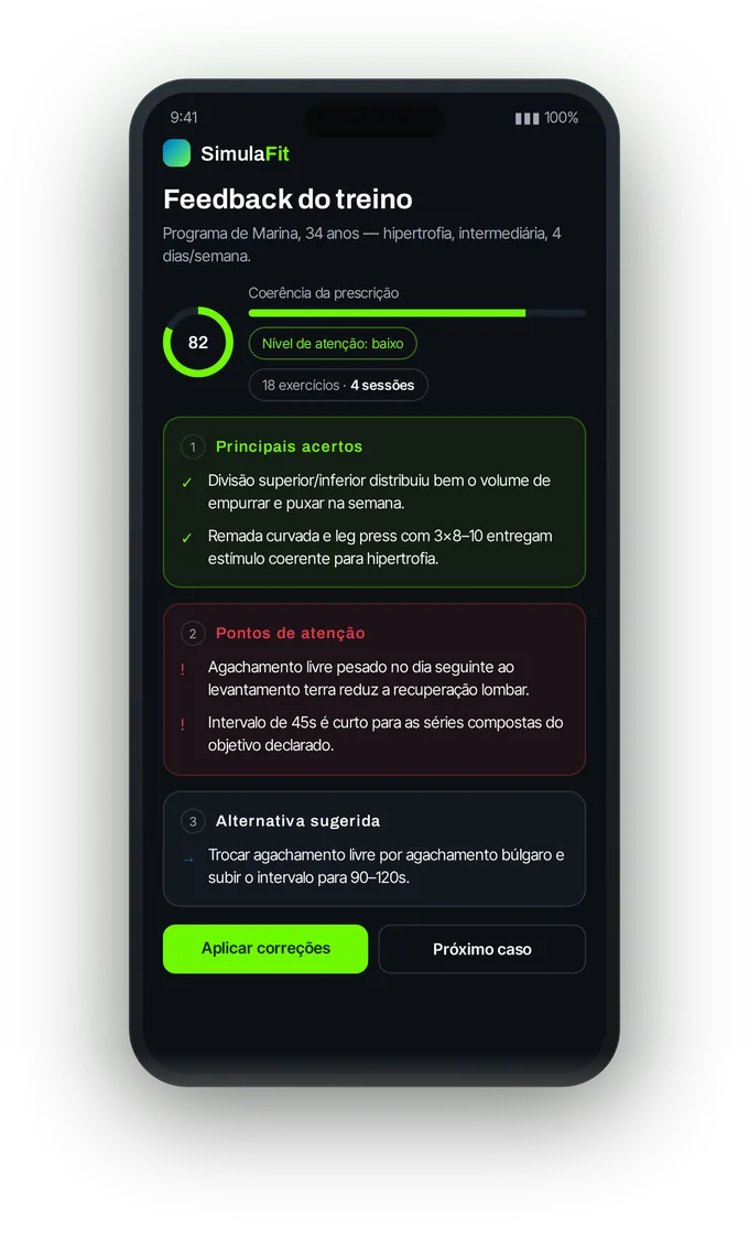 Celular mostrando a tela de feedback do treino no SimulaFit, com nota de coerência, acertos e pontos de atenção